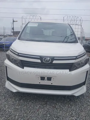 Toyota Voxy 2015 White