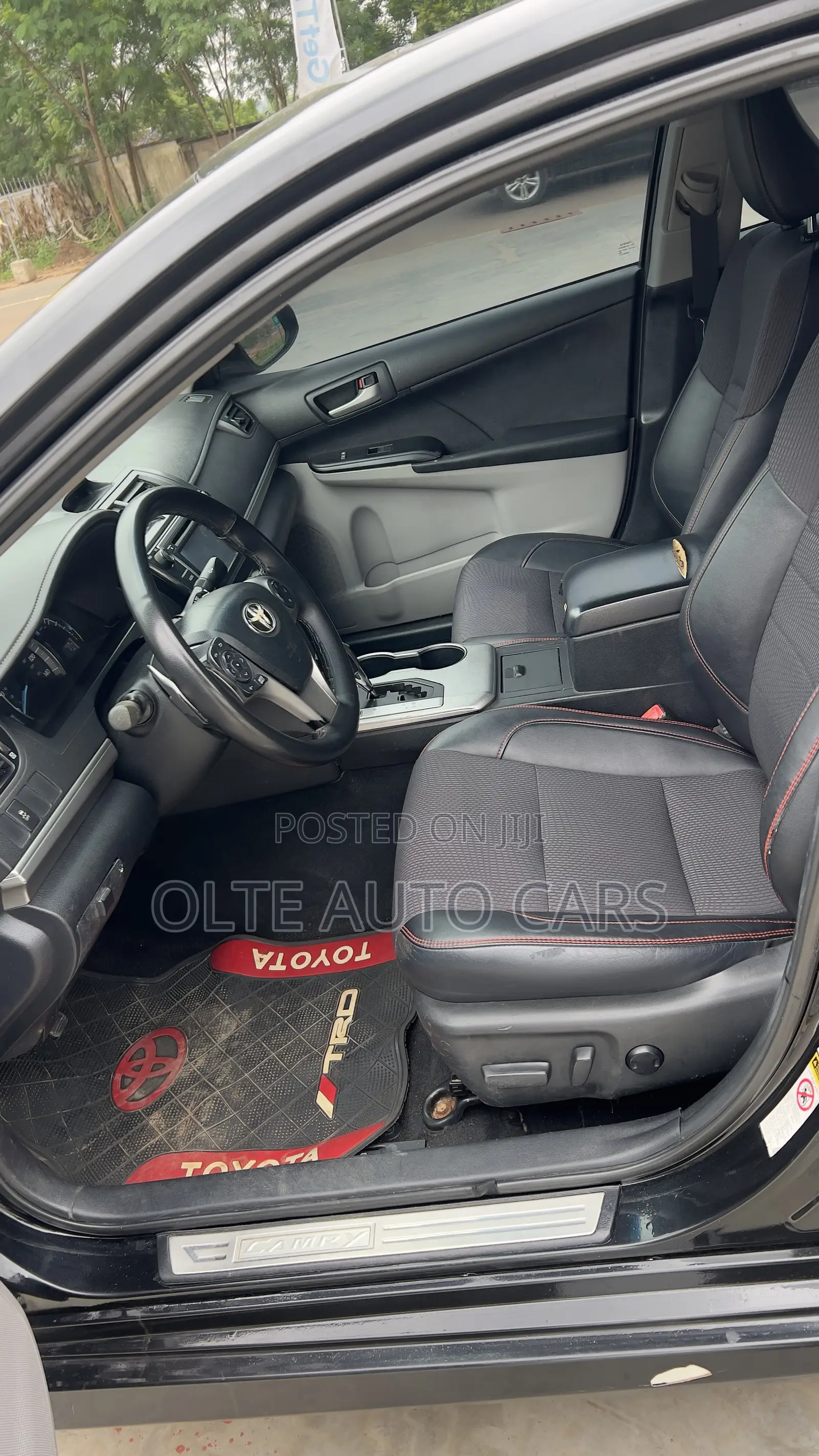 Toyota Camry SE 4dr Sedan (2.5L 4cyl 6A) 2013 Black