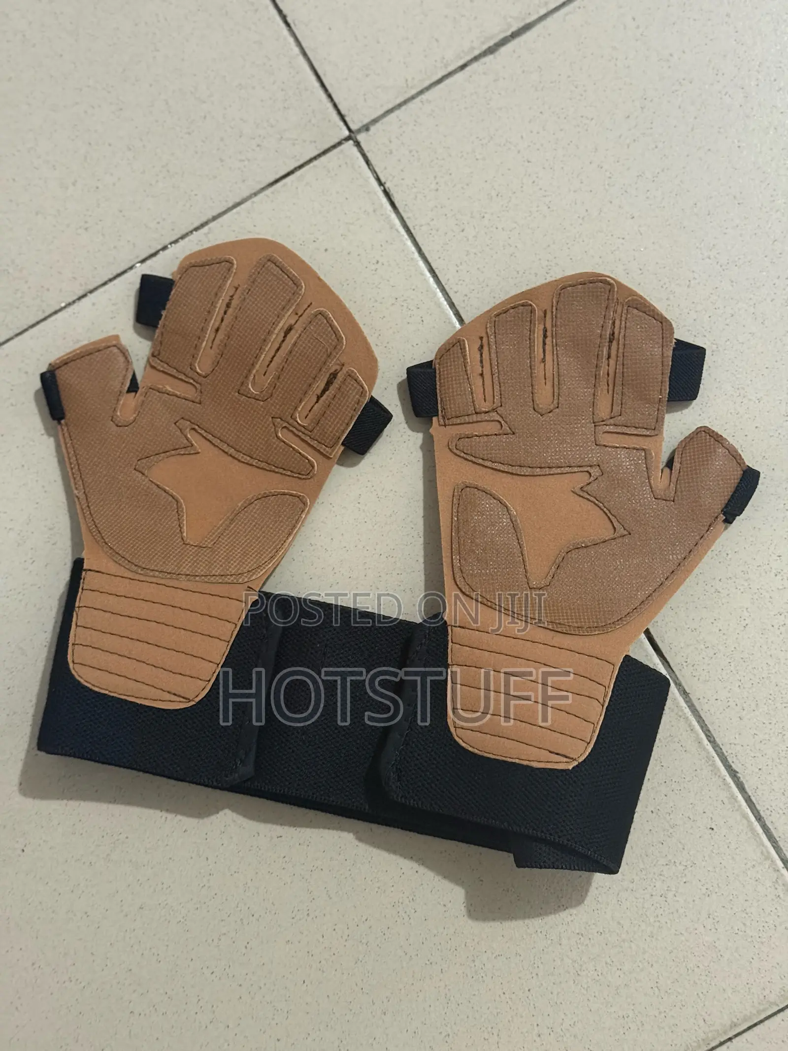 Sports Gloves