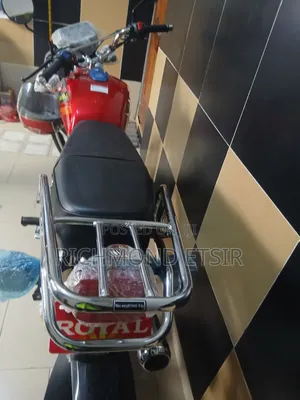 New Royal RY125 2026 Red