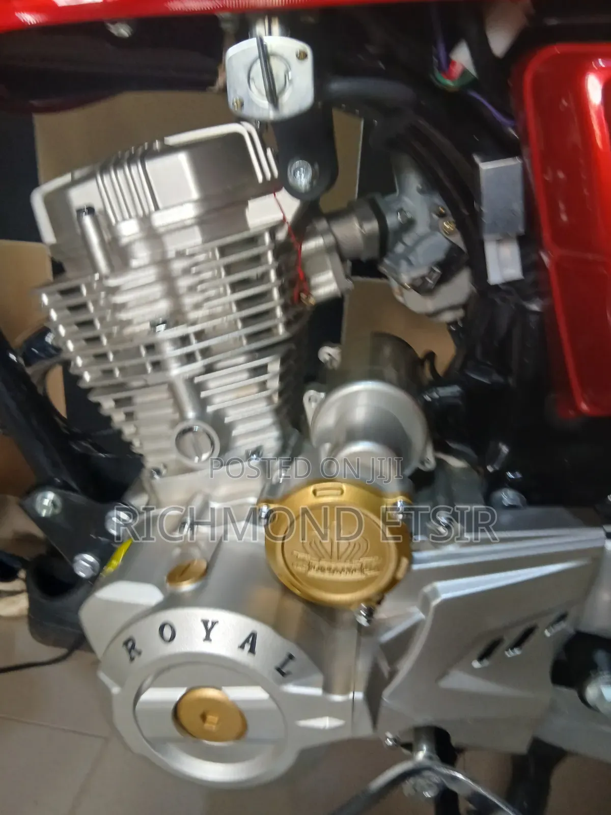 New Royal RY125 2026 Red