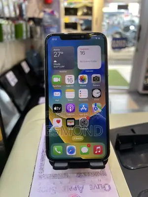 Apple iPhone X 64 GB White