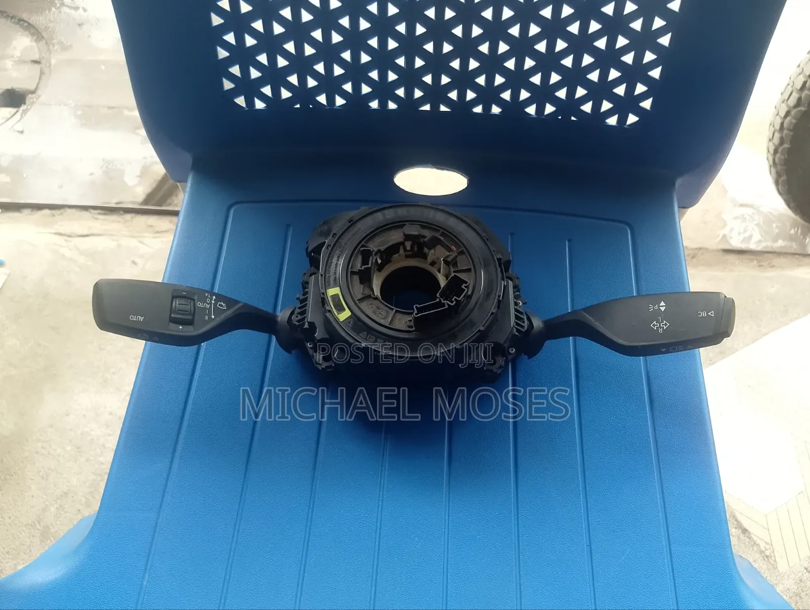 Horn Plate F30