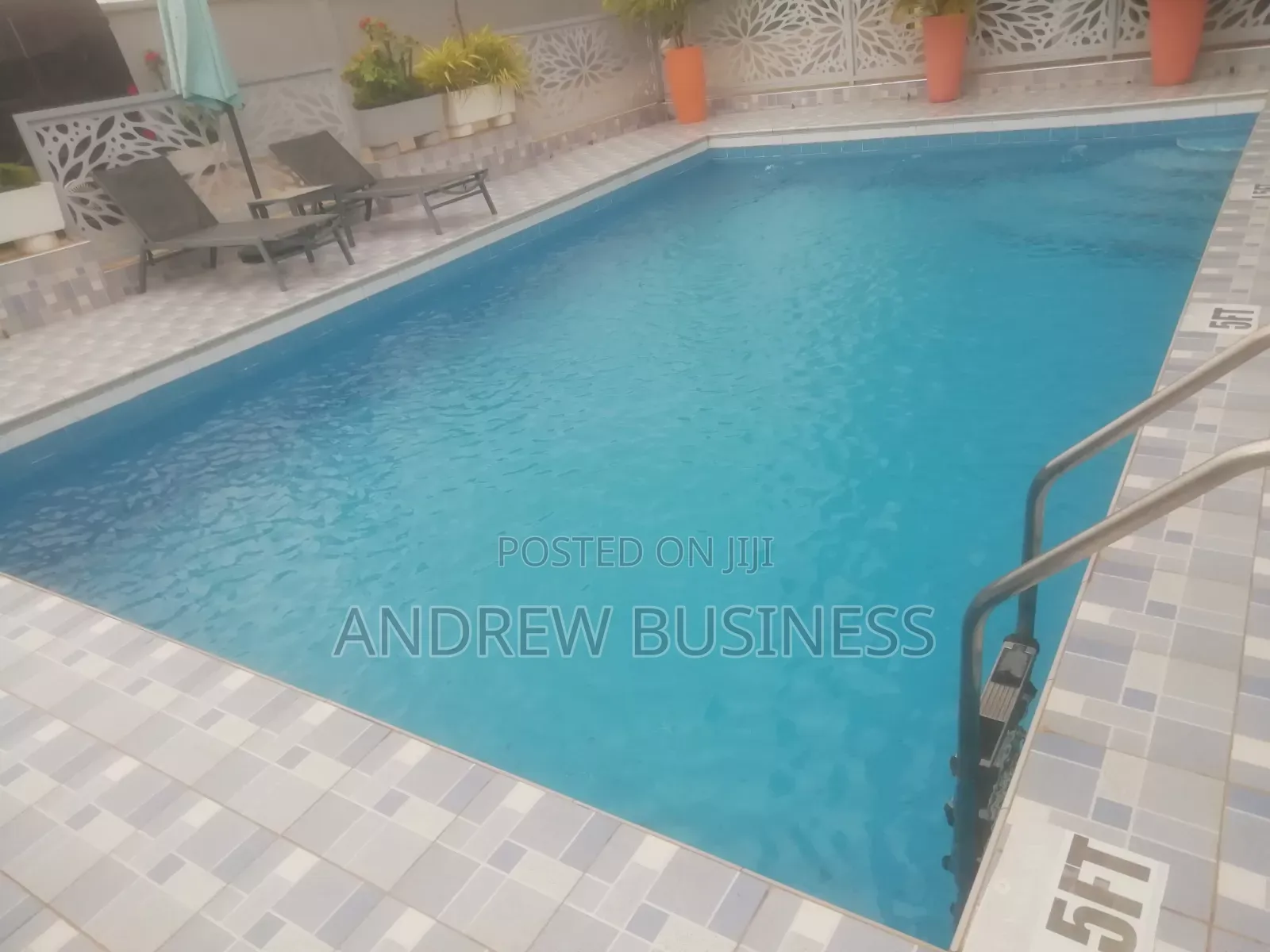 Swimming Pool Cleaning Service