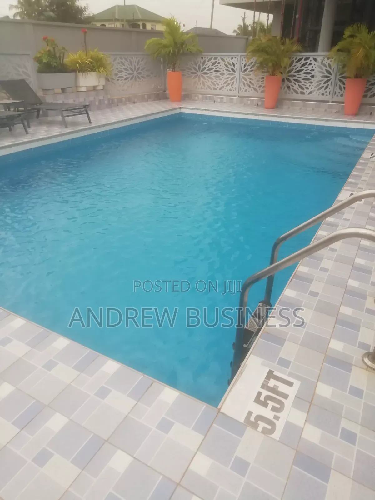 Swimming Pool Cleaning Service