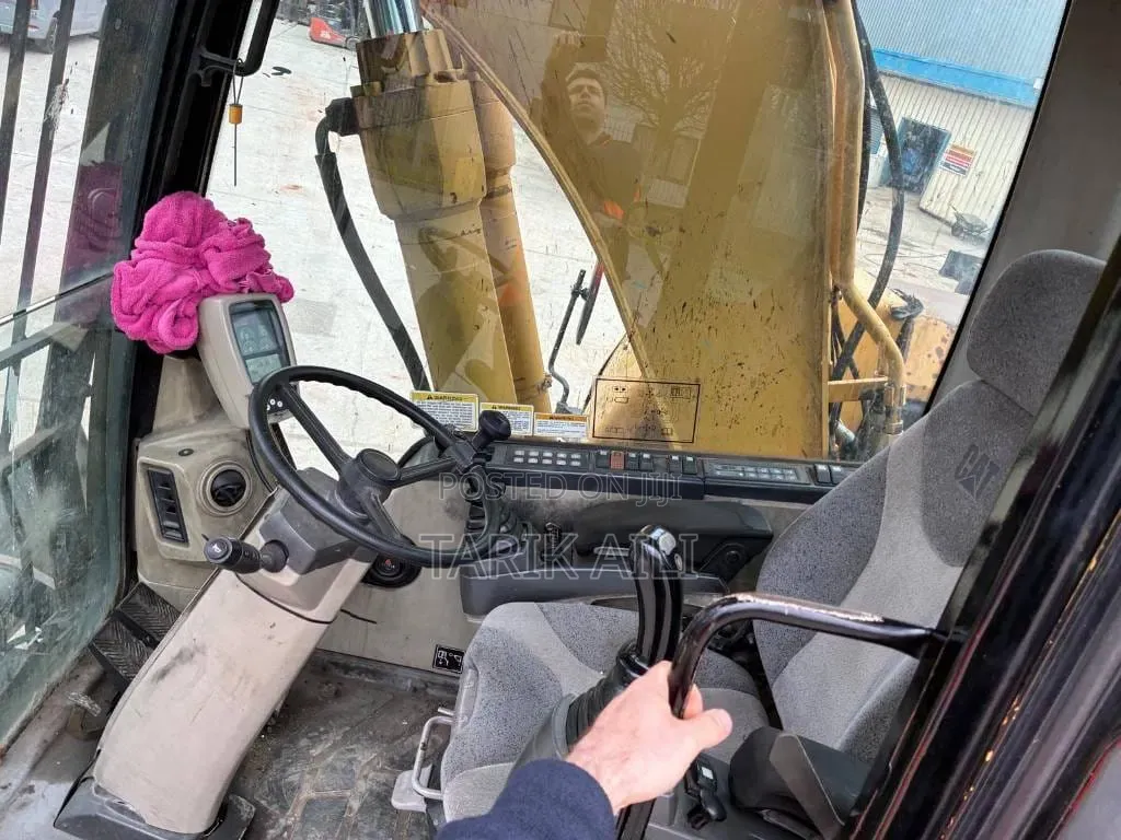 Caterpillar 318C