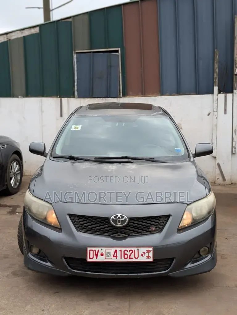 Toyota Corolla 2010 Gray