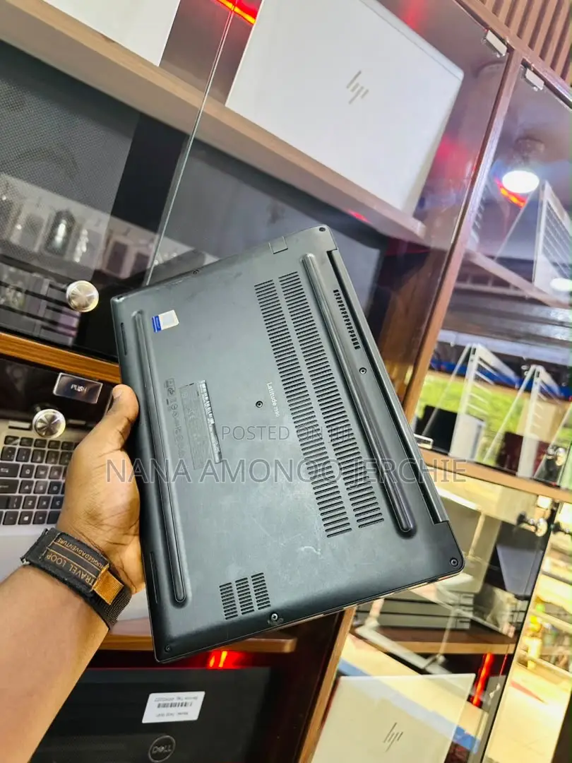 Laptop Dell Latitude 7390 8GB Intel Core i5 SSD 256GB