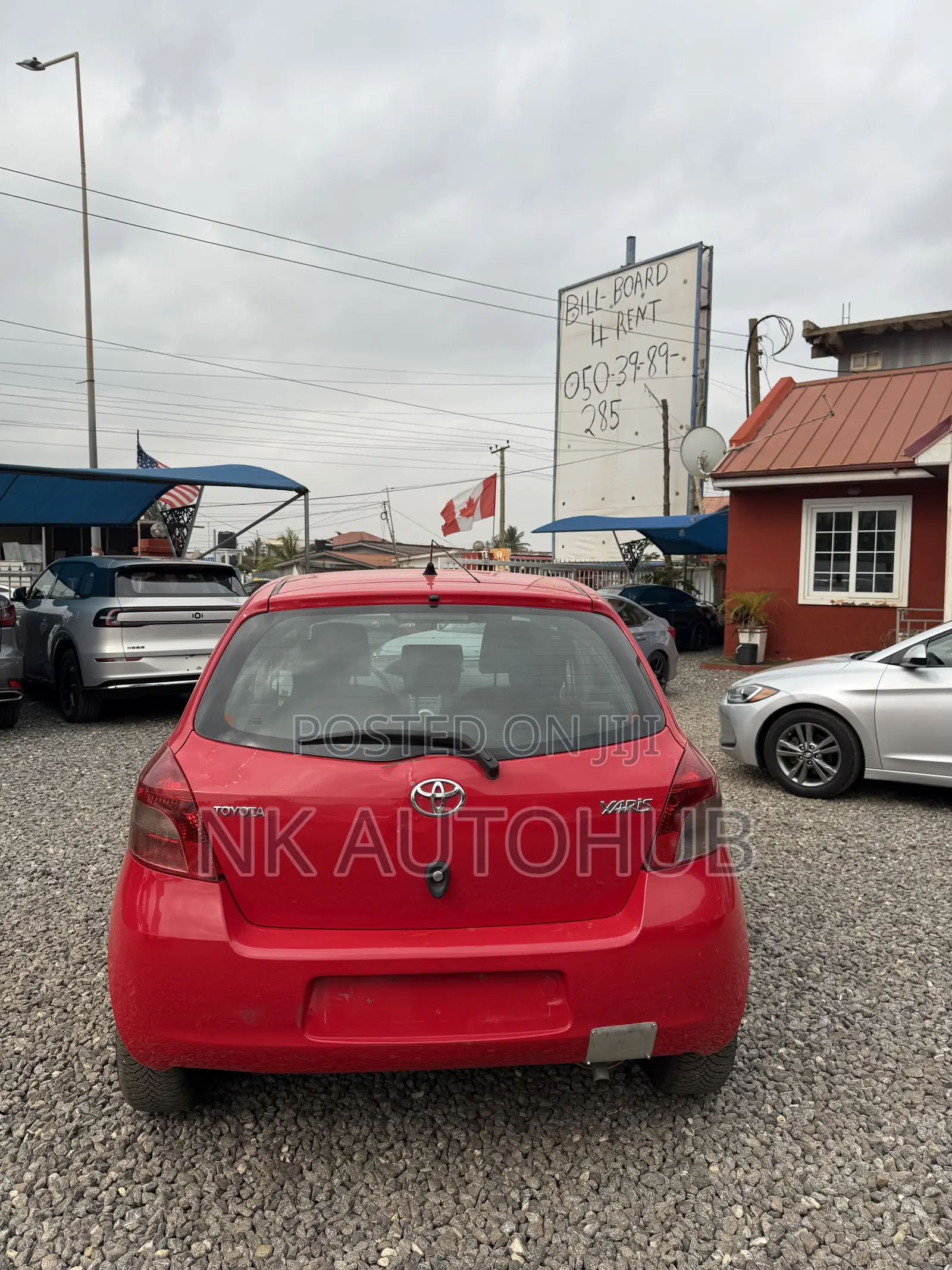 Toyota Yaris Base Hatchback 5dr 2010 Red