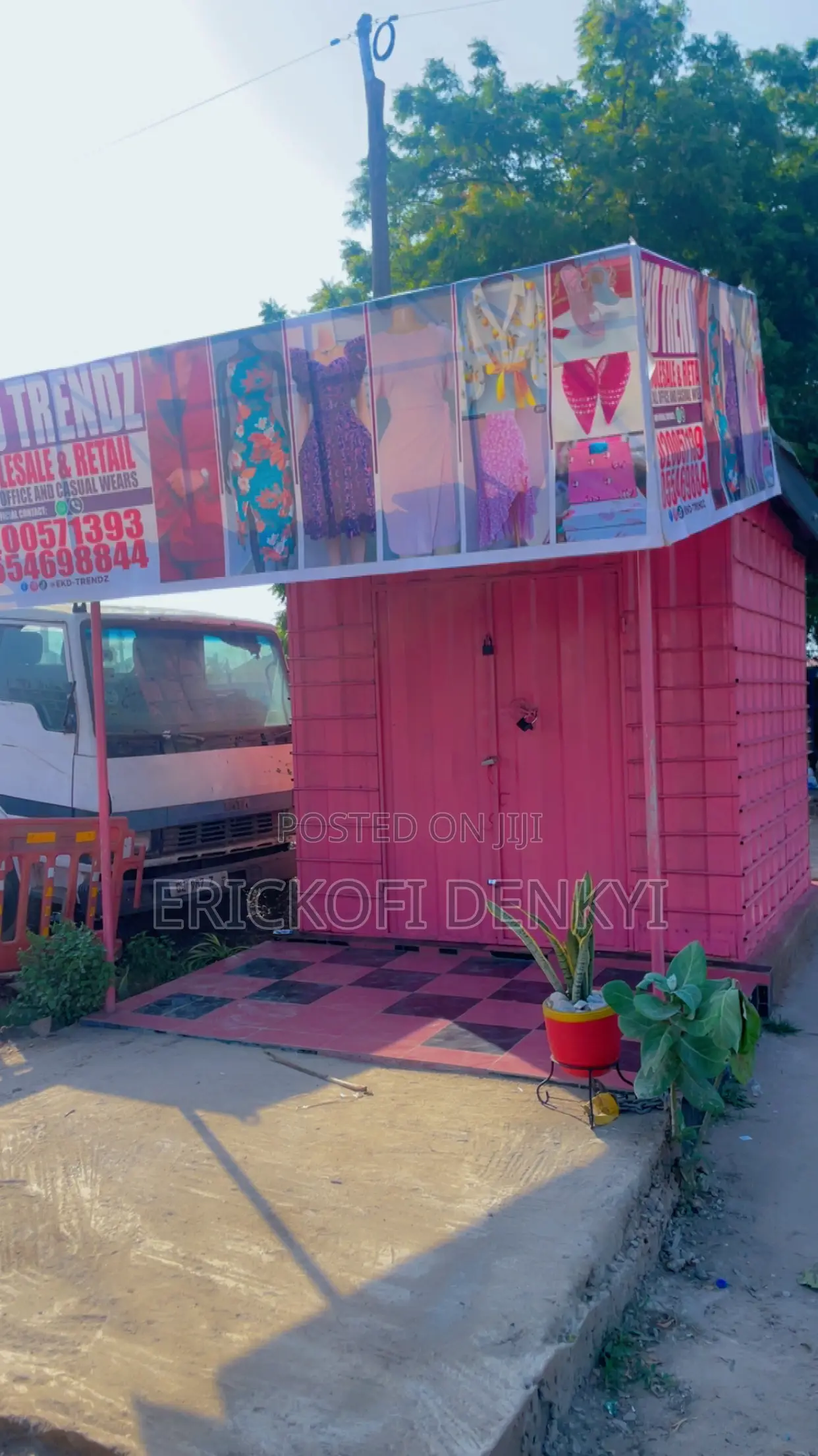 Roadside Container Shop for Rent