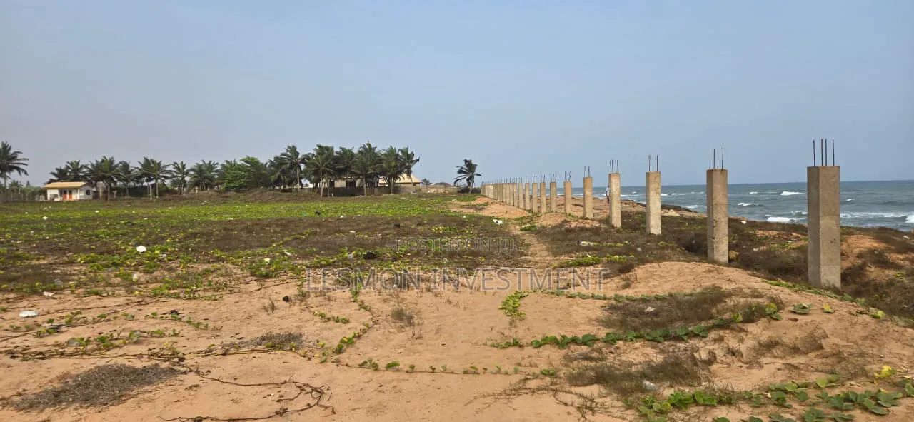 3 Main Road Plots of Land Santoe for Sale