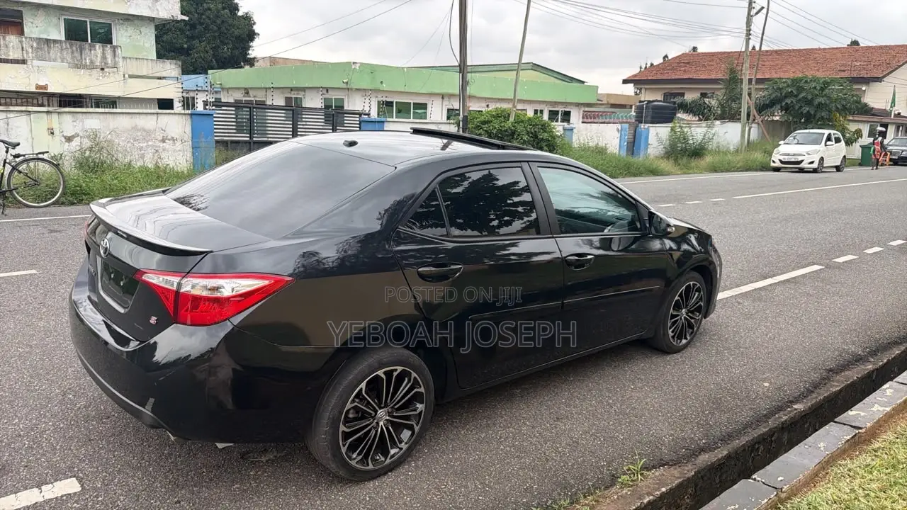 Toyota Corolla S Plus 4dr Sedan (1.8L 4cyl CVT) 2016 Gray