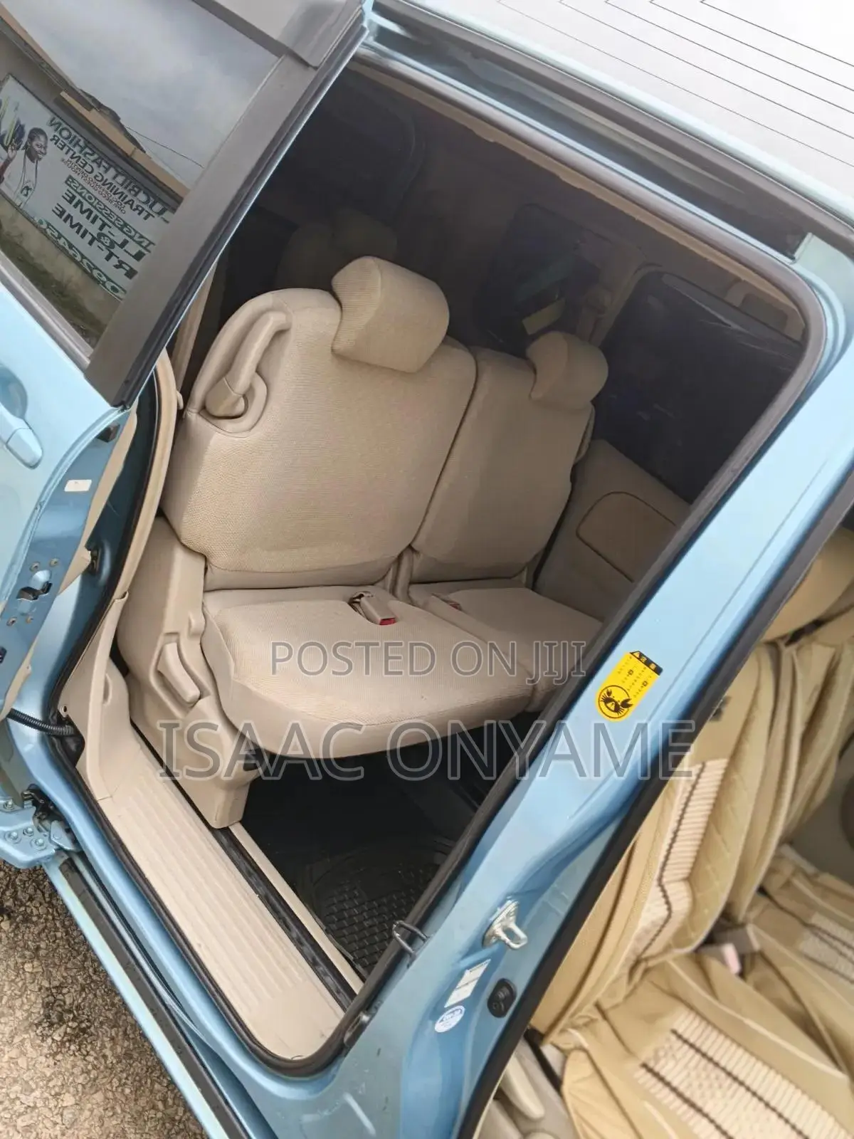 Toyota Sienta 2013 Blue