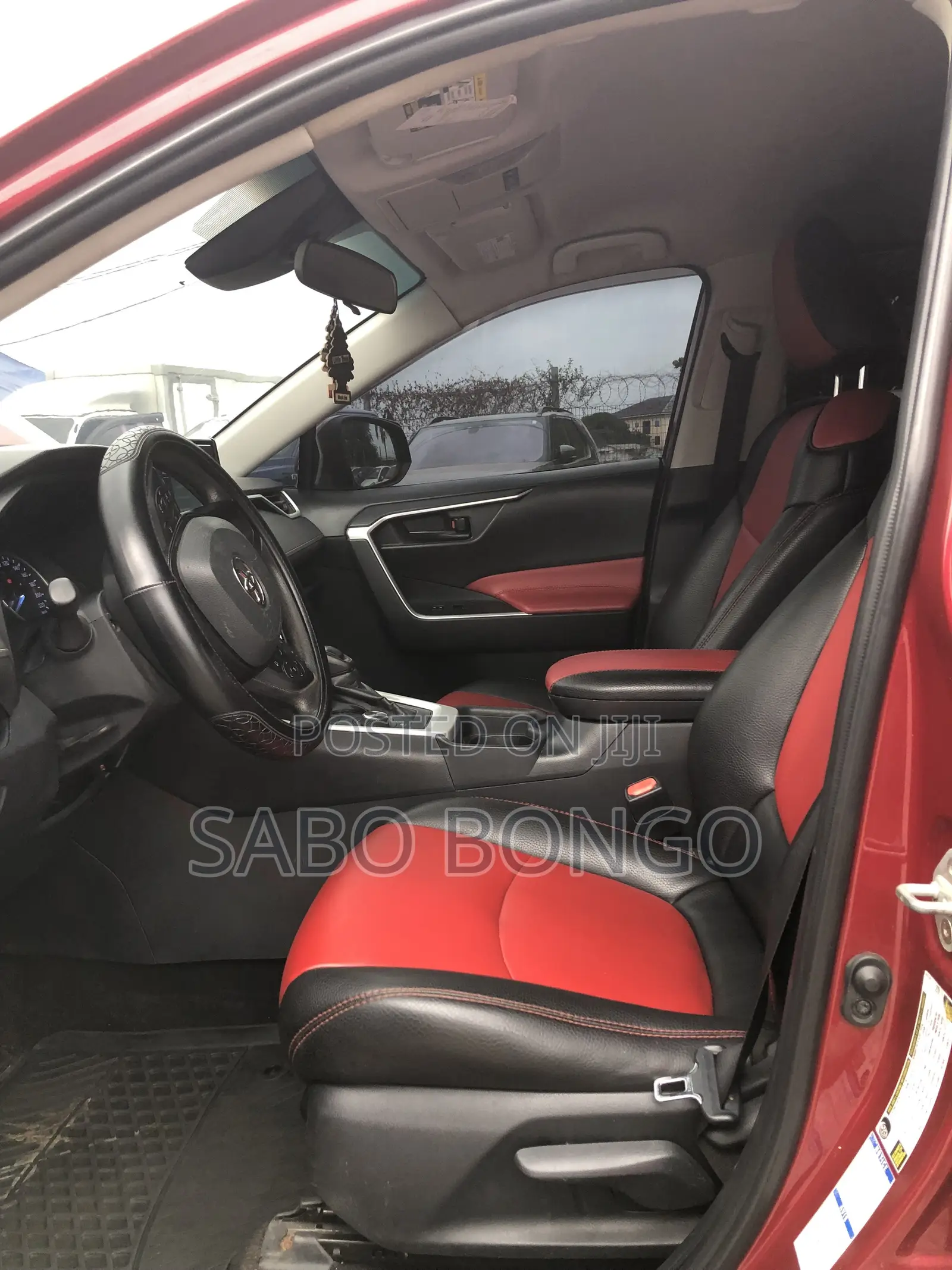 Toyota RAV4 Limited AWD 2020 Red