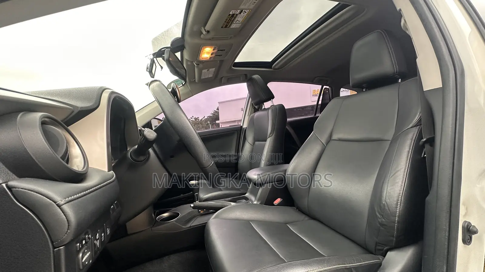 Toyota RAV4 Limited 4dr SUV AWD (2.5L 4cyl 6A) 2014 White