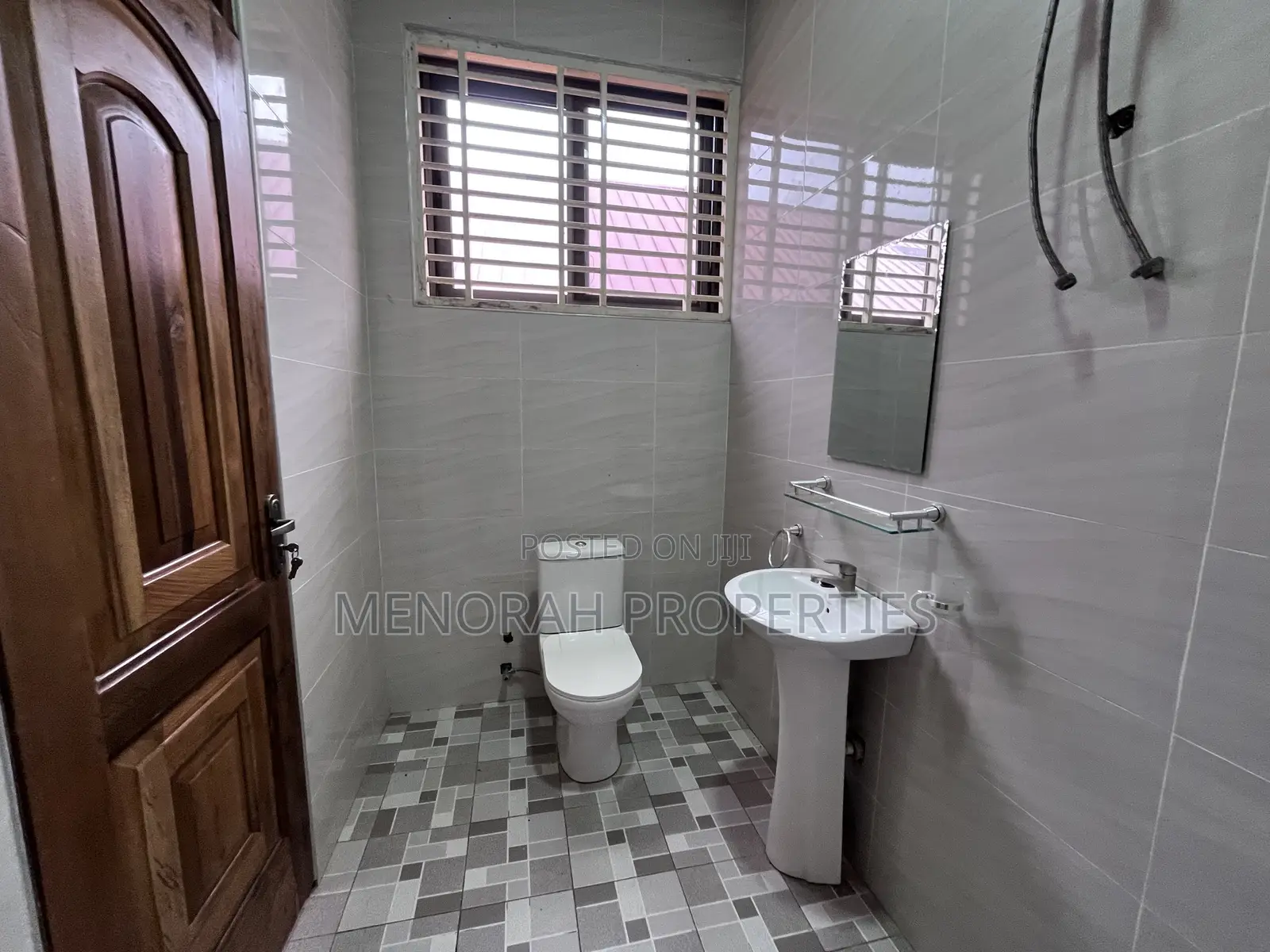 2bdrm Apartment in Adenta Amrahia for rent