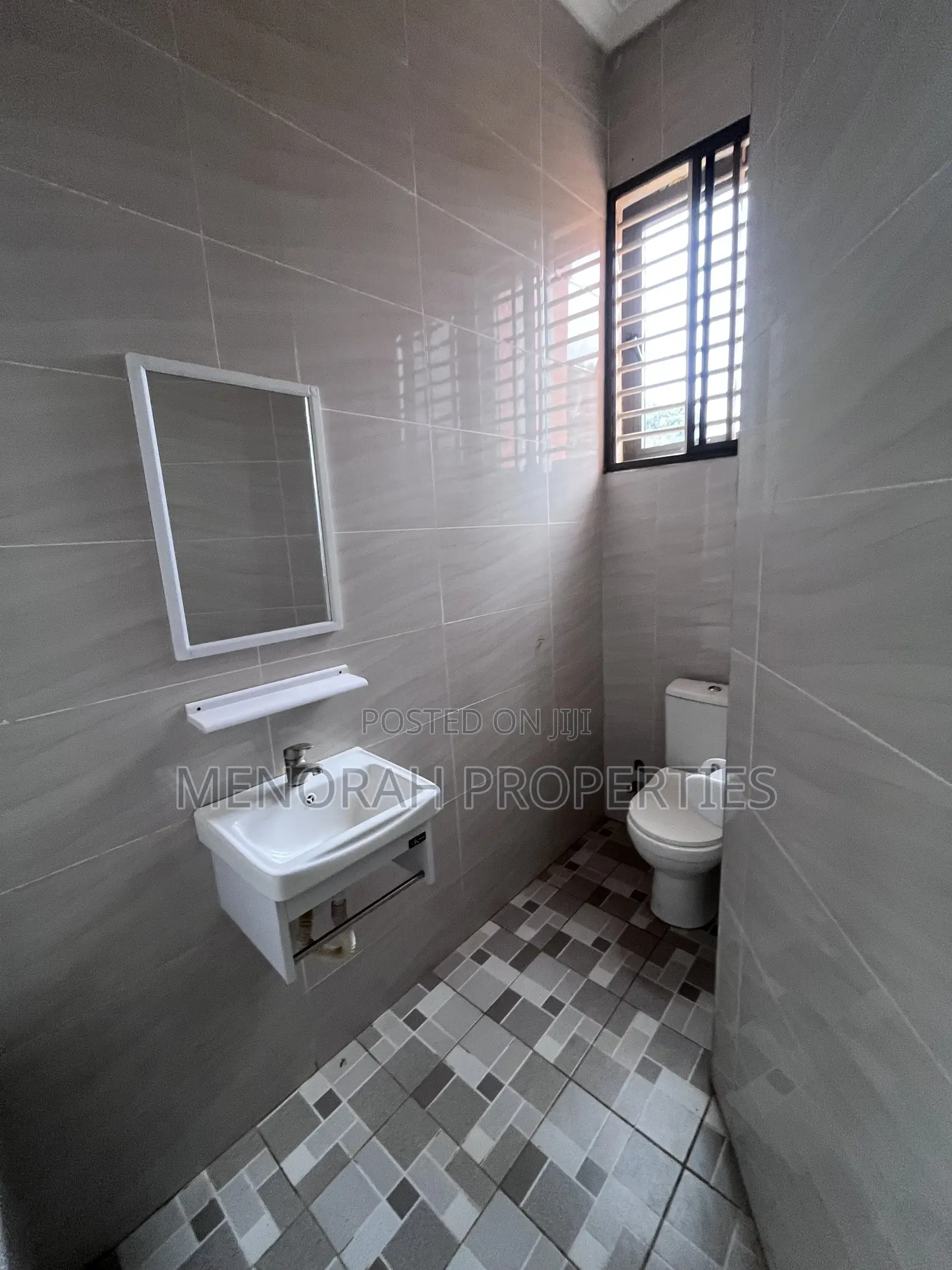 2bdrm Apartment in Adenta Amrahia for rent