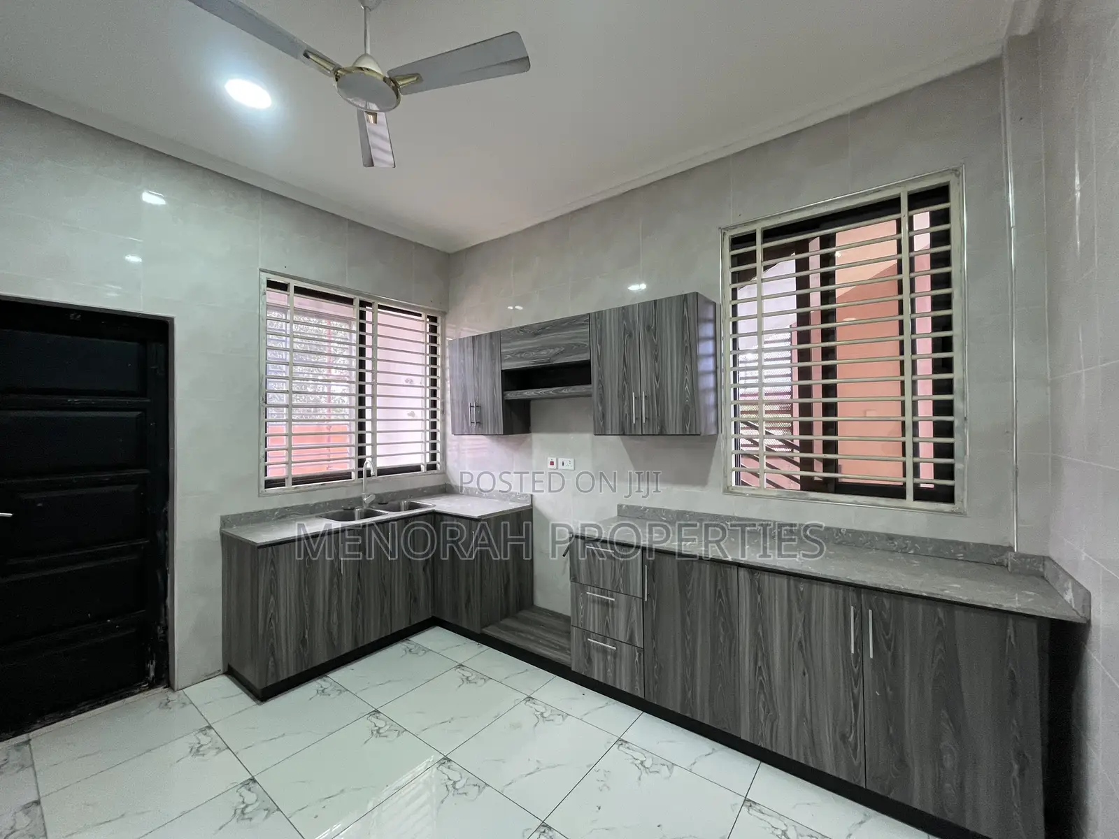 2bdrm Apartment in Adenta Amrahia for rent