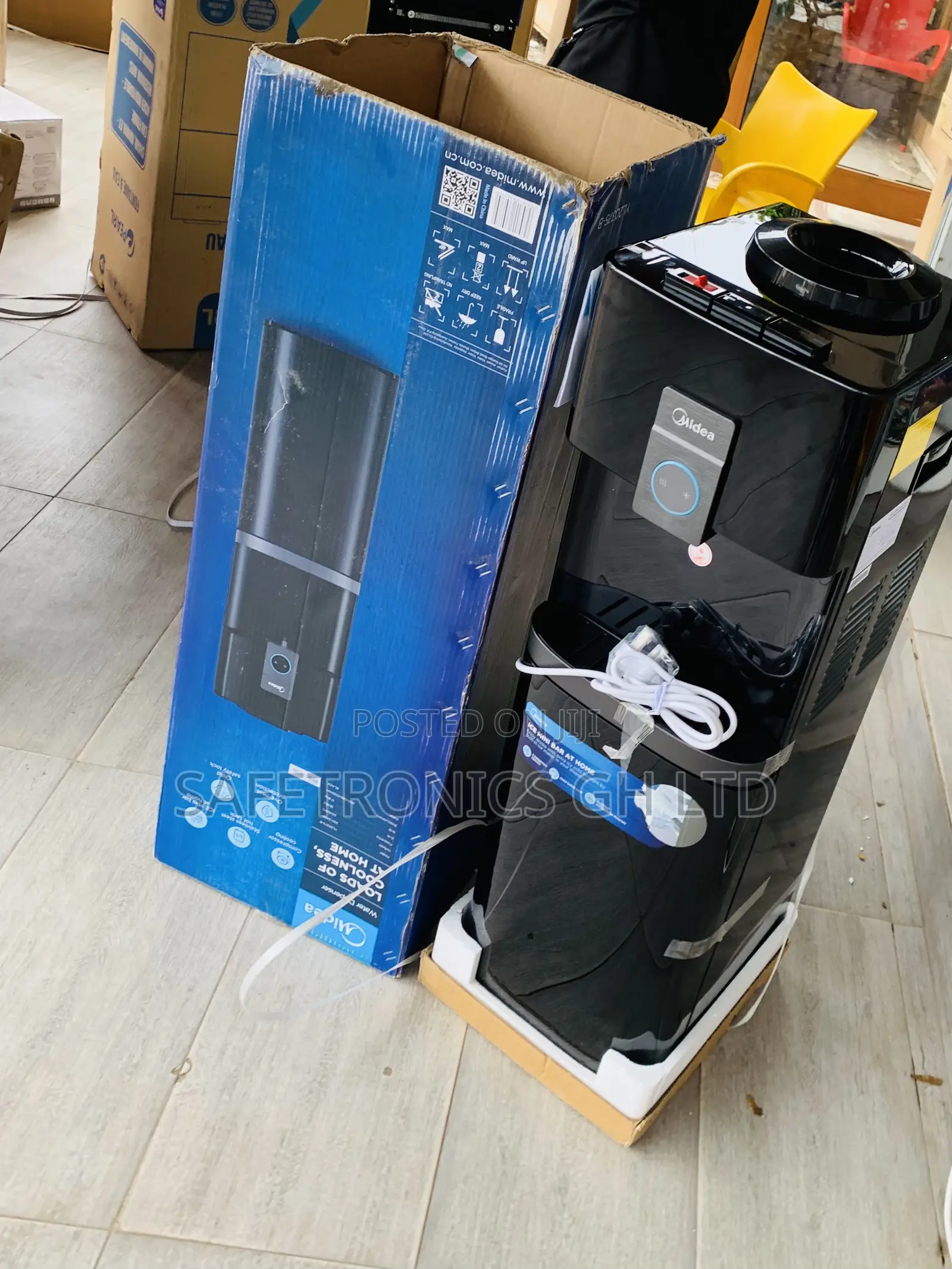Ultra Quality Midea Water Dispenser 16 Liters 3 Tabs Cabinet Black