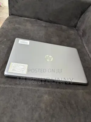 Laptop HP 255 G8 8GB AMD Ryzen 3 SSD 256GB