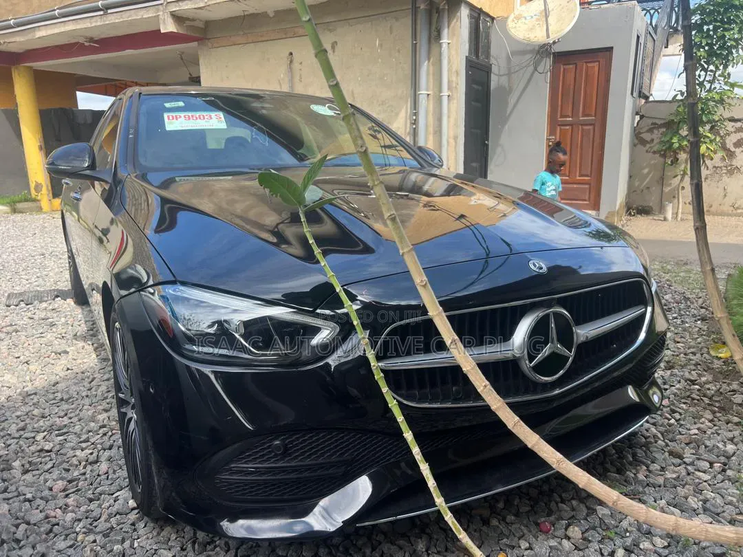 Mercedes-Benz C300 2022 Black