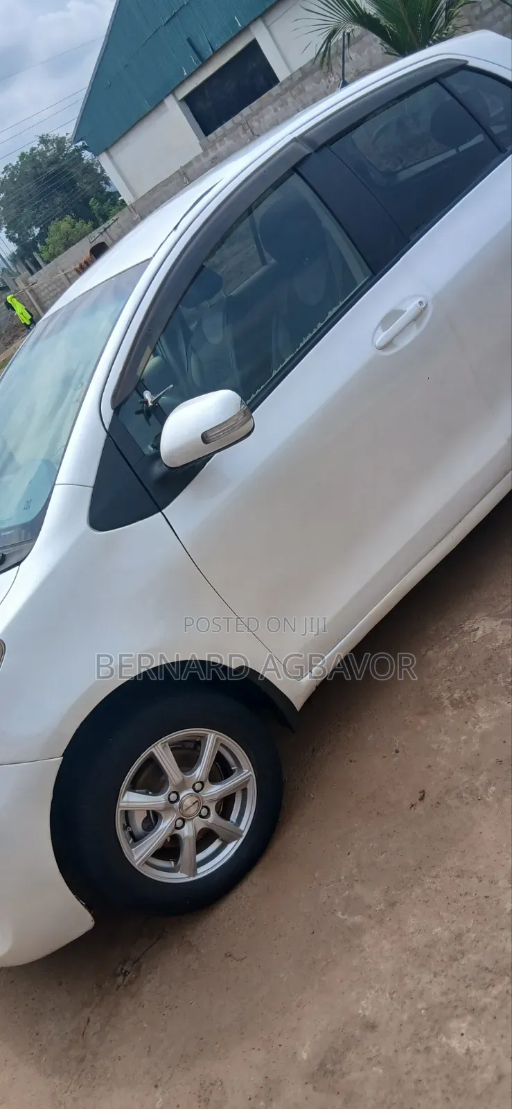 Toyota Vitz 1.3 FWD 3dr 2010 White