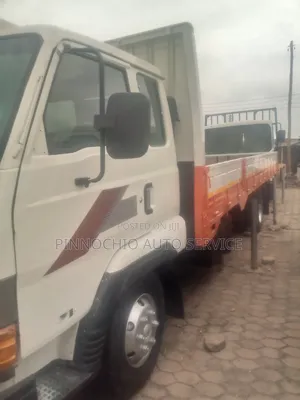 Kia Rhino 1 2010 White