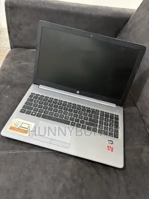 Laptop HP 255 G8 8GB AMD Ryzen 3 SSD 256GB