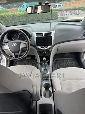 Hyundai Accent SE Sedan 2016 White