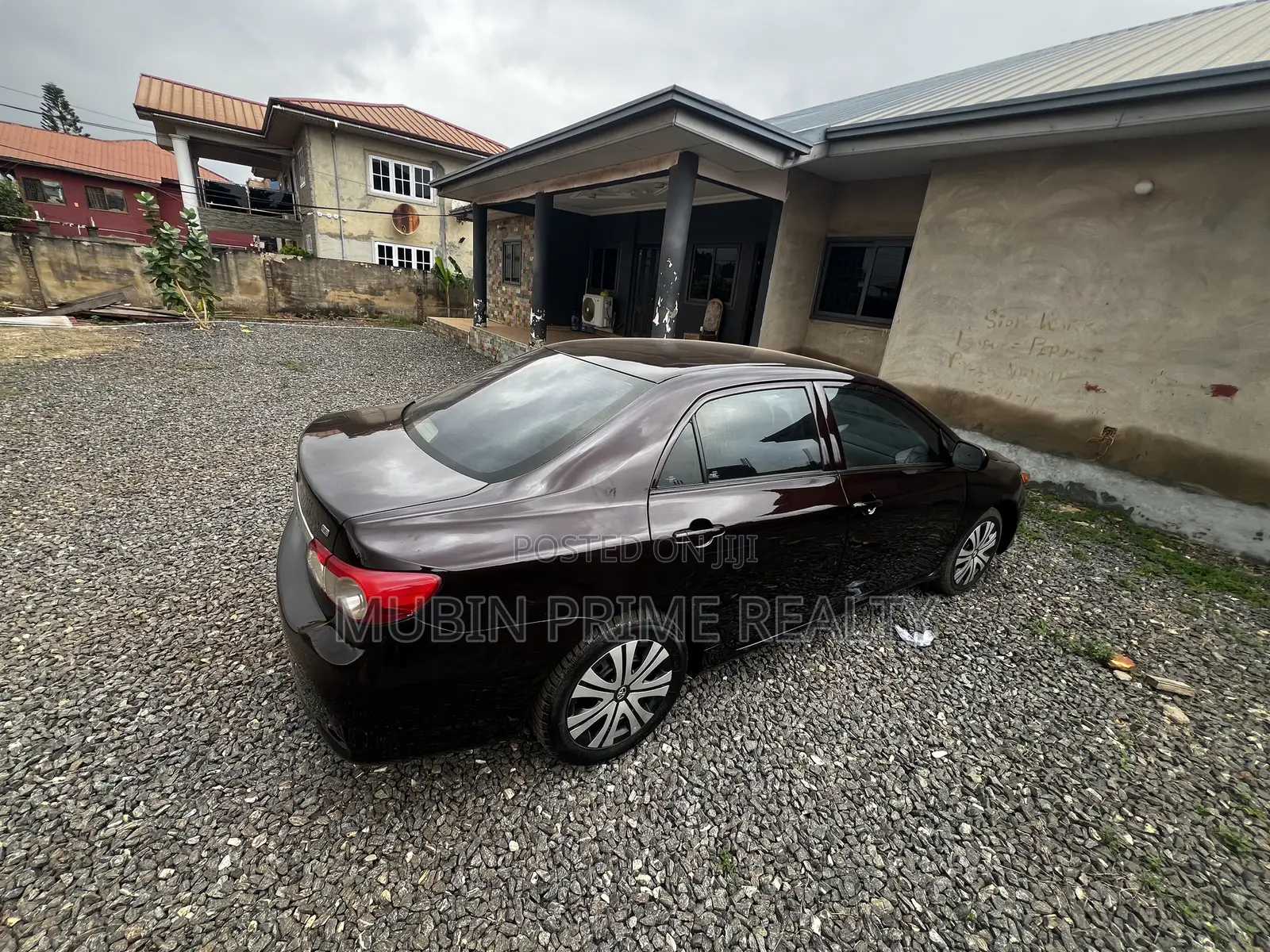 Toyota Corolla LE 4dr Sedan (1.8L 4cyl 4A) 2013 Black