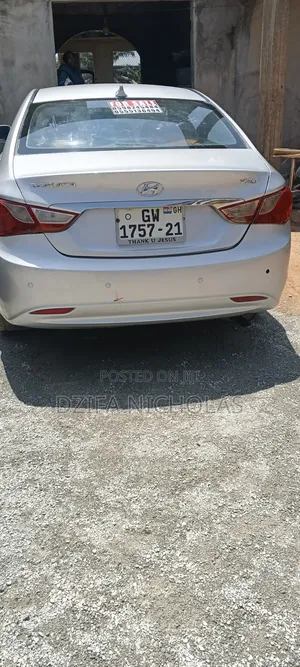 Hyundai Sonata 2012 White
