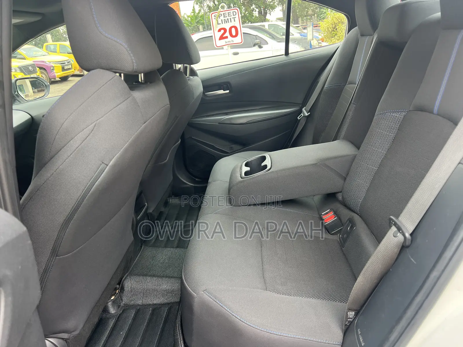 Toyota Corolla SE 2021 White