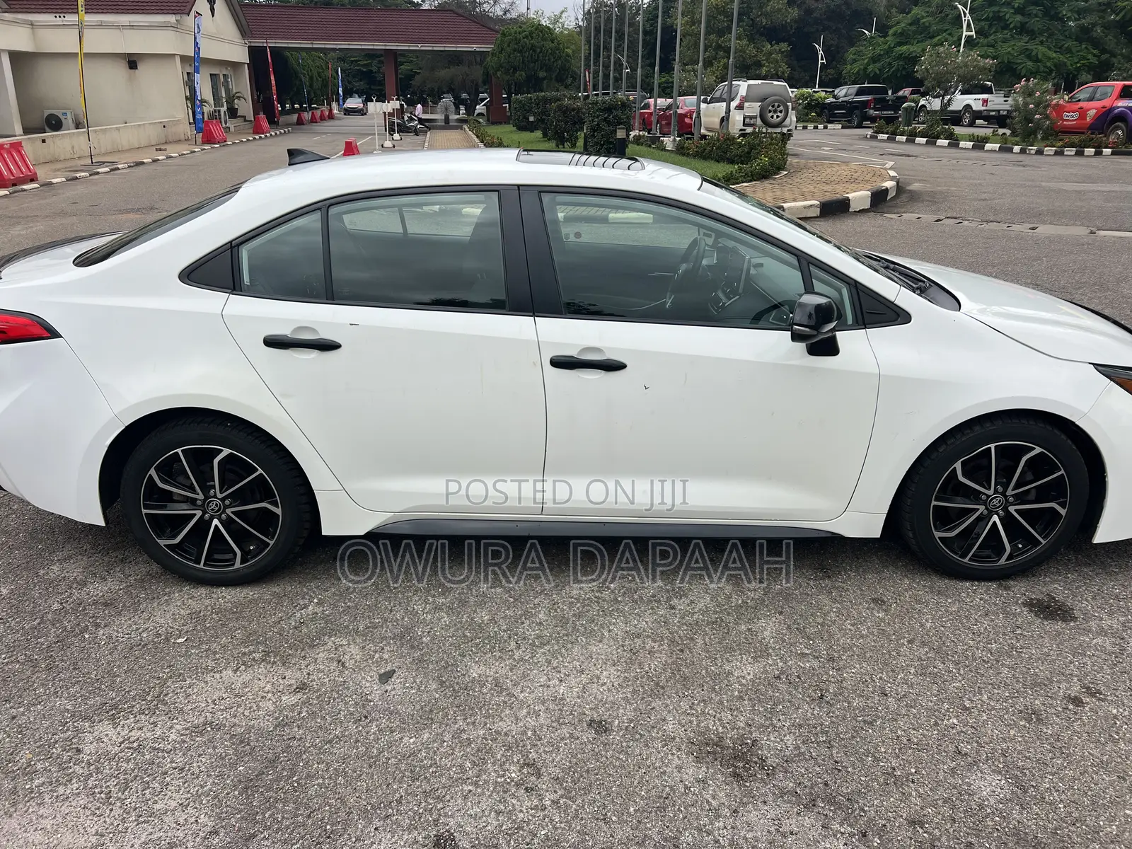 Toyota Corolla SE 2021 White
