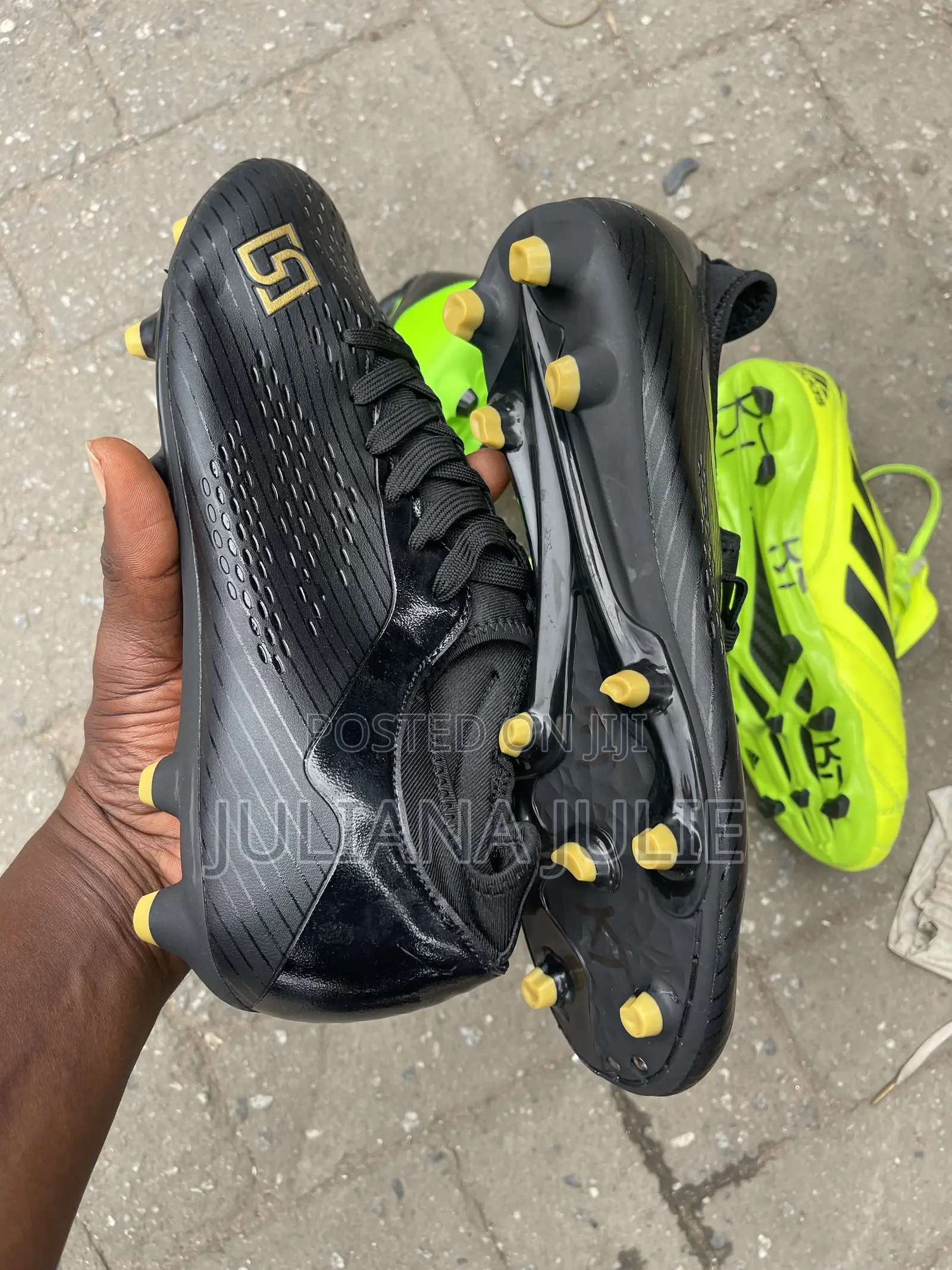 Original Football Boot Available at Cool Price