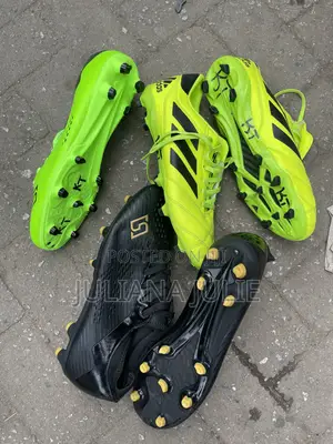 Original Football Boot Available at Cool Price