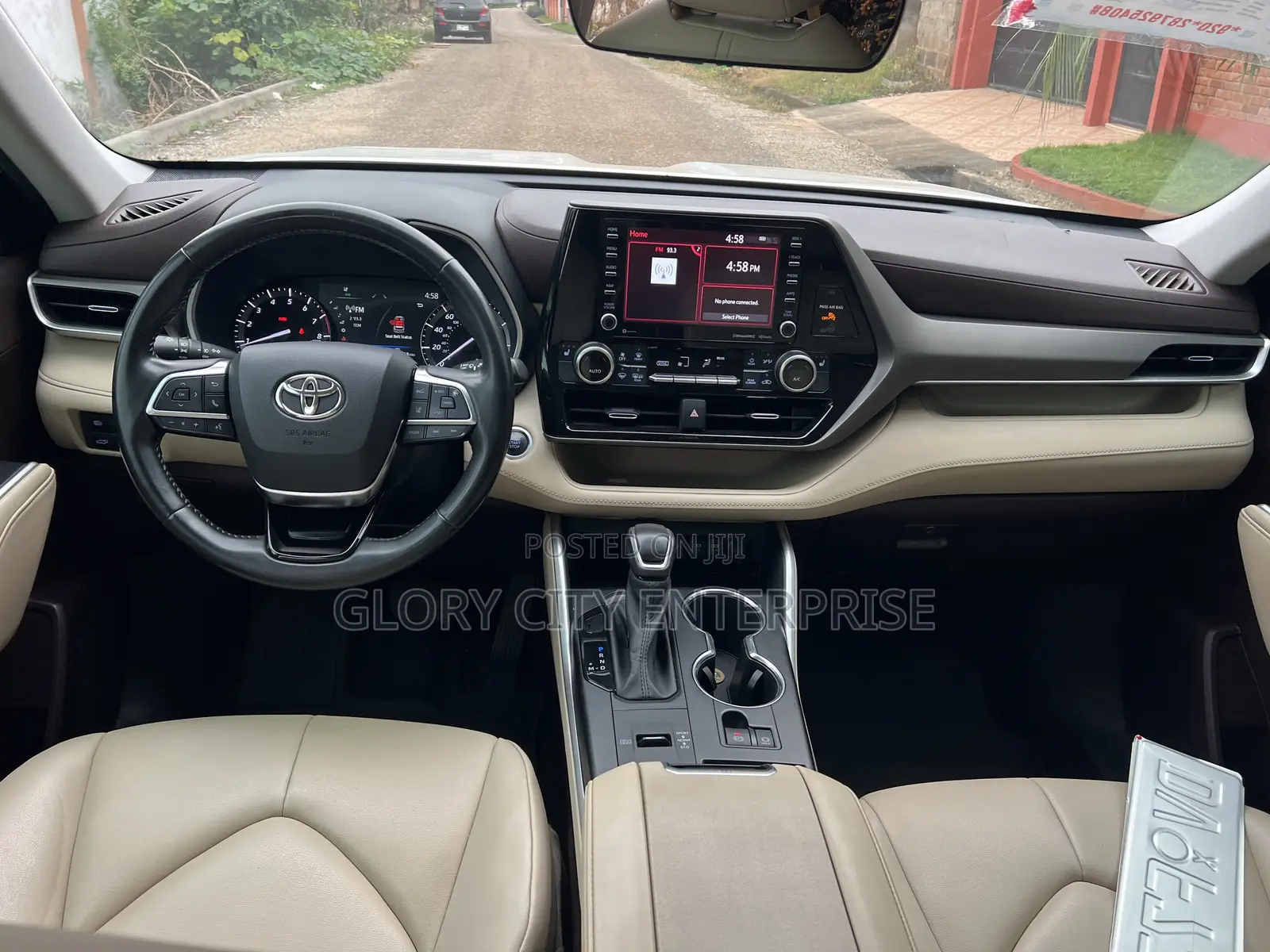 Toyota Highlander XLE 2021 White