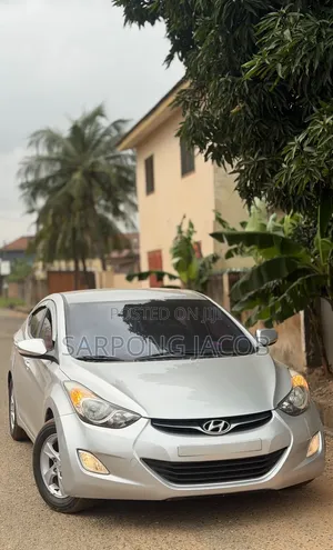 Hyundai Elantra 2013 Silver