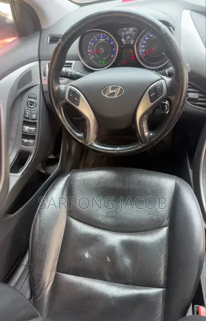Hyundai Elantra 2013 Silver