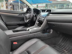 Honda Civic Touring Sedan 2019 Black