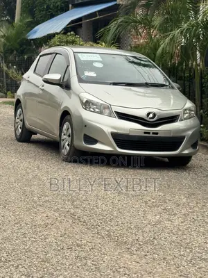 Toyota Vitz 1.3 AWD 5dr 2012