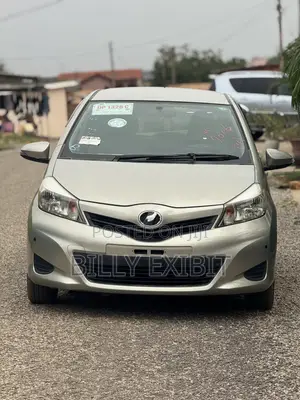 Toyota Vitz 1.3 AWD 5dr 2012