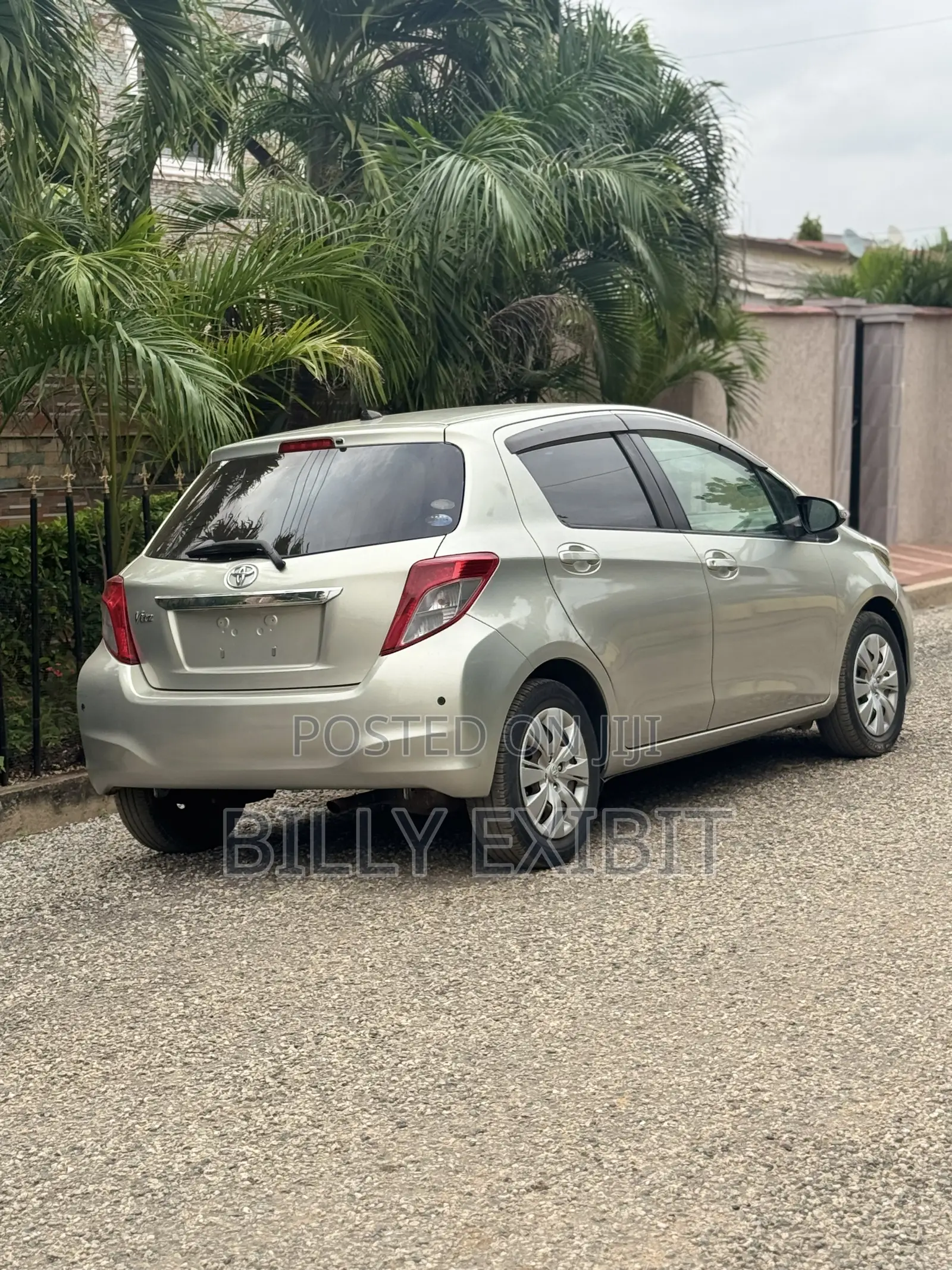 Toyota Vitz 1.3 AWD 5dr 2012