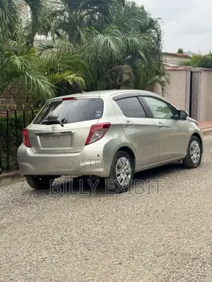Toyota Vitz 1.3 AWD 5dr 2012