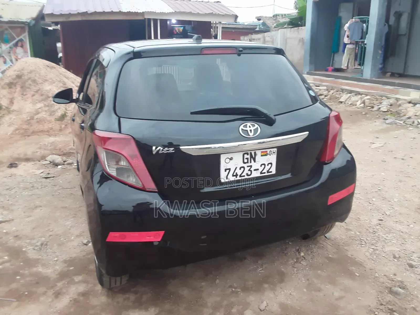 Toyota Vitz 2012 Black