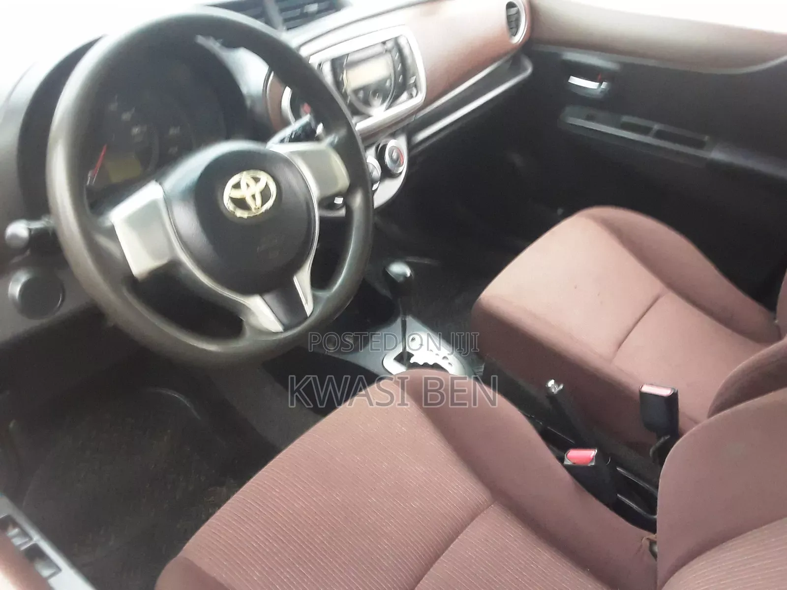 Toyota Vitz 2012 Black