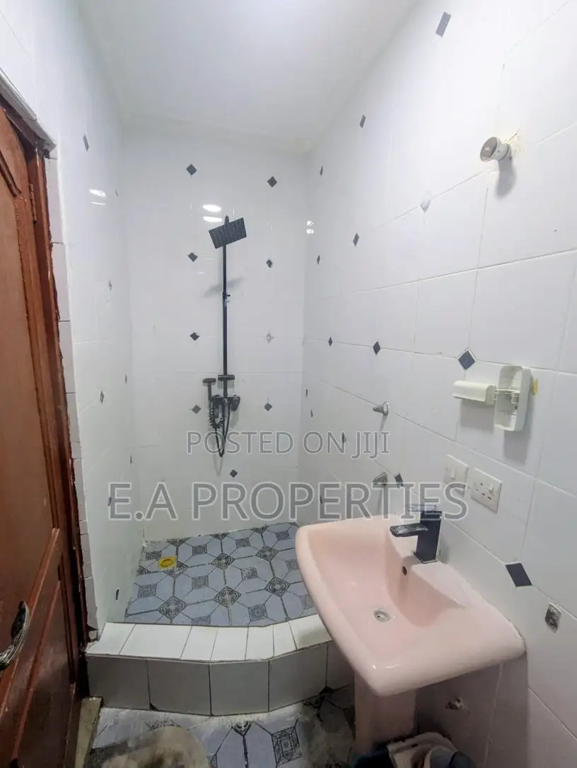 Furnished 2bdrm Apartment in Ea Properties, Malejor for rent