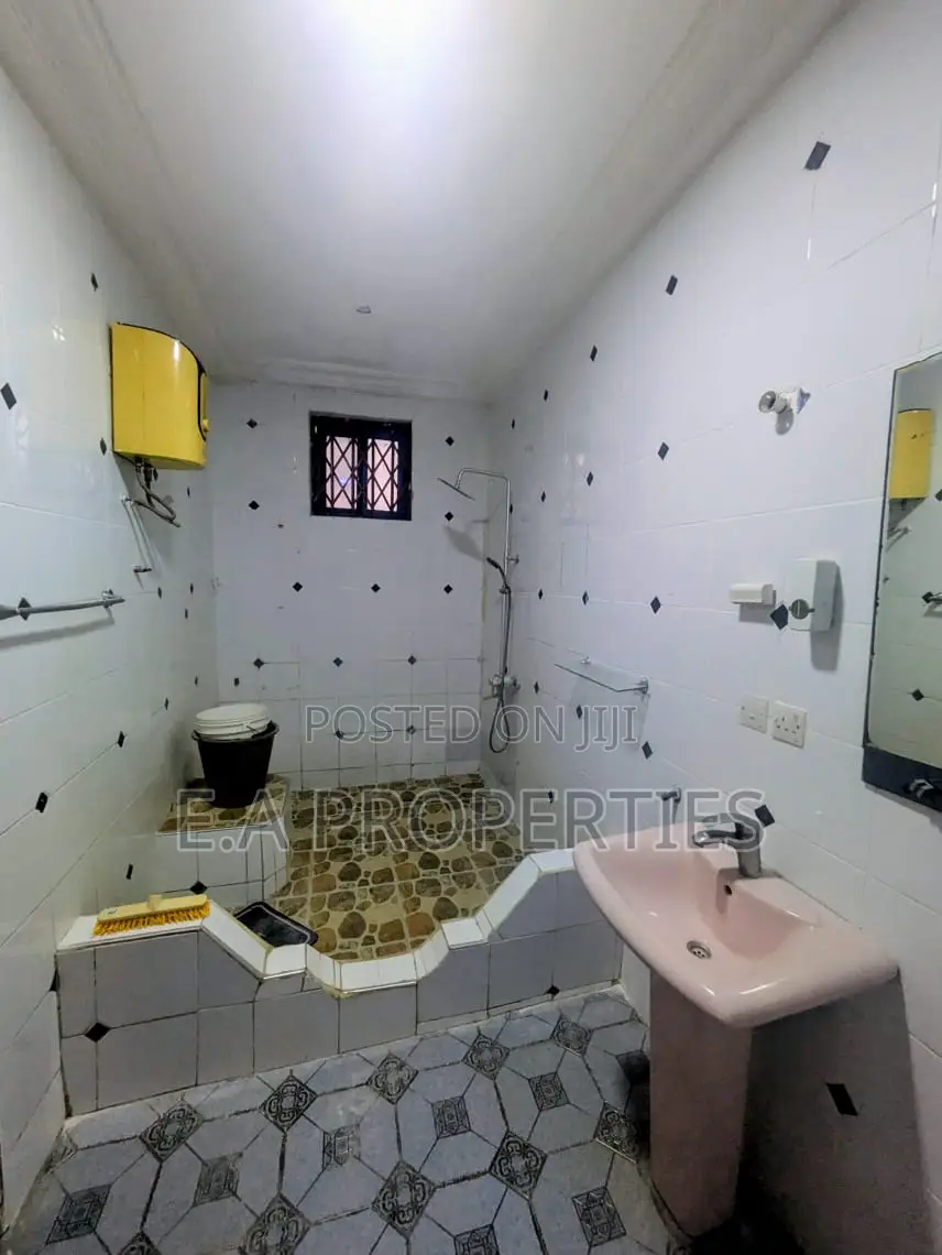 Furnished 2bdrm Apartment in Ea Properties, Malejor for rent