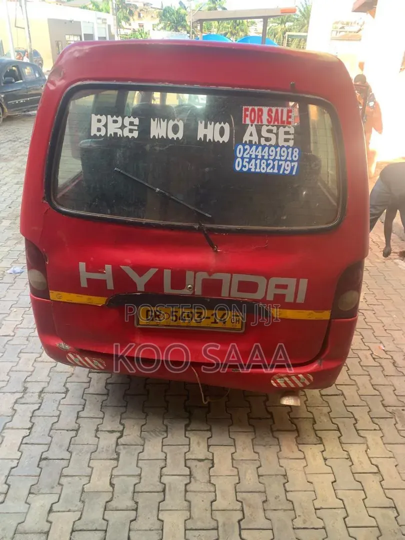 Hyundai H-100 1998 Red
