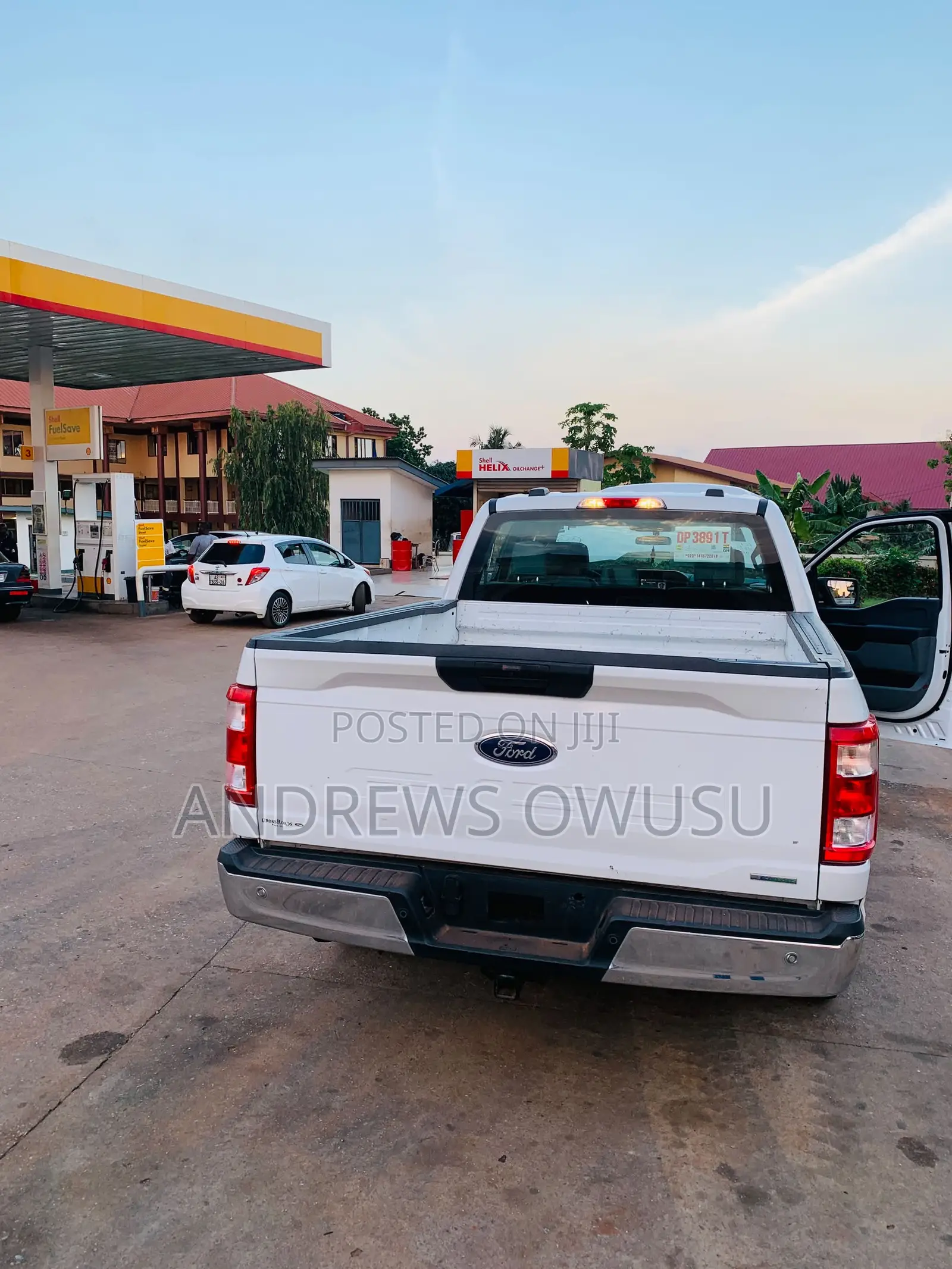 Ford F-150 XL 2022 White