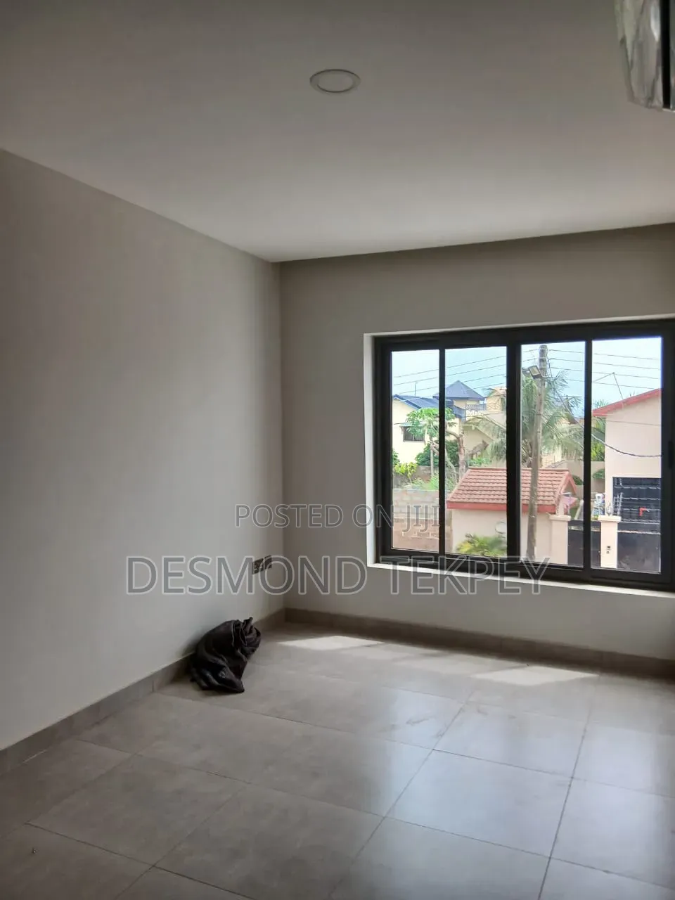 4bdrm Duplex in North Legon for rent